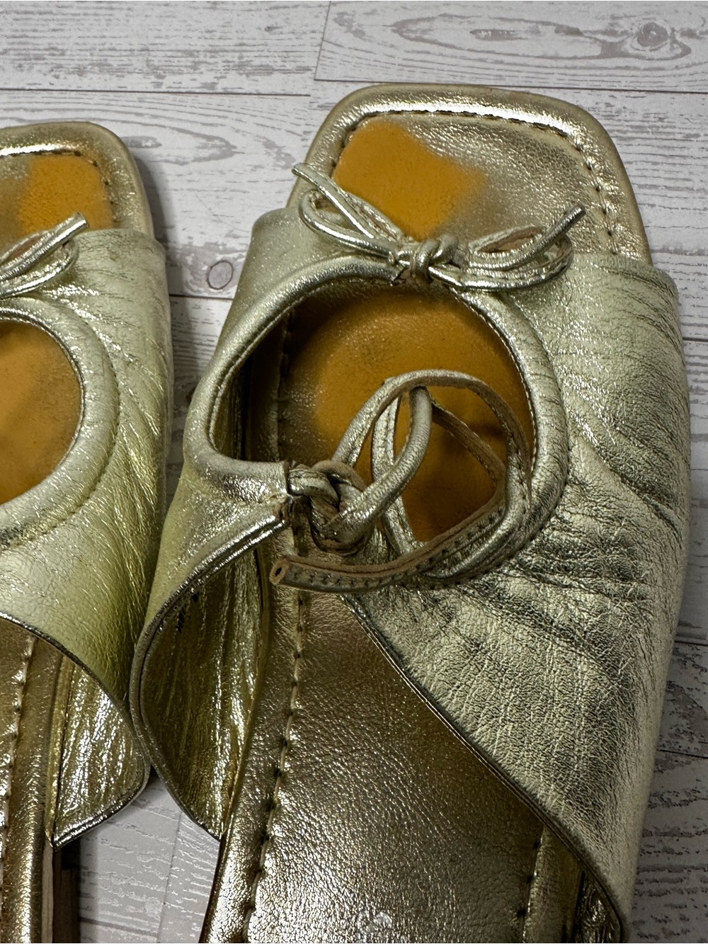 Seychelles Metallic Gold Knotted Slide Sandals - Picture 4 of 5